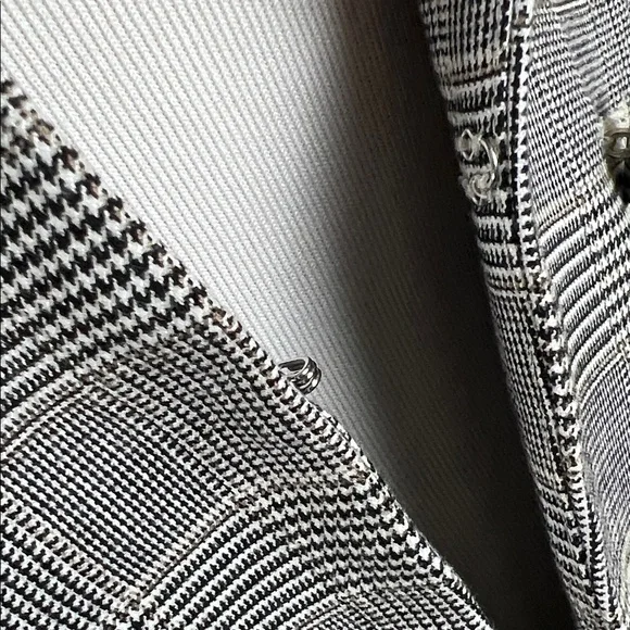 WHBM • Women's Gray Plaid Blazer - Picture 4 of 6